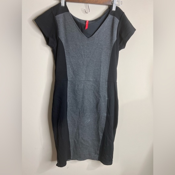 Ruby ribbon size small black and gray shaping dress - Picture 2 of 11